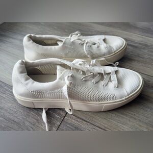 Women’s Ugg White Sneakers